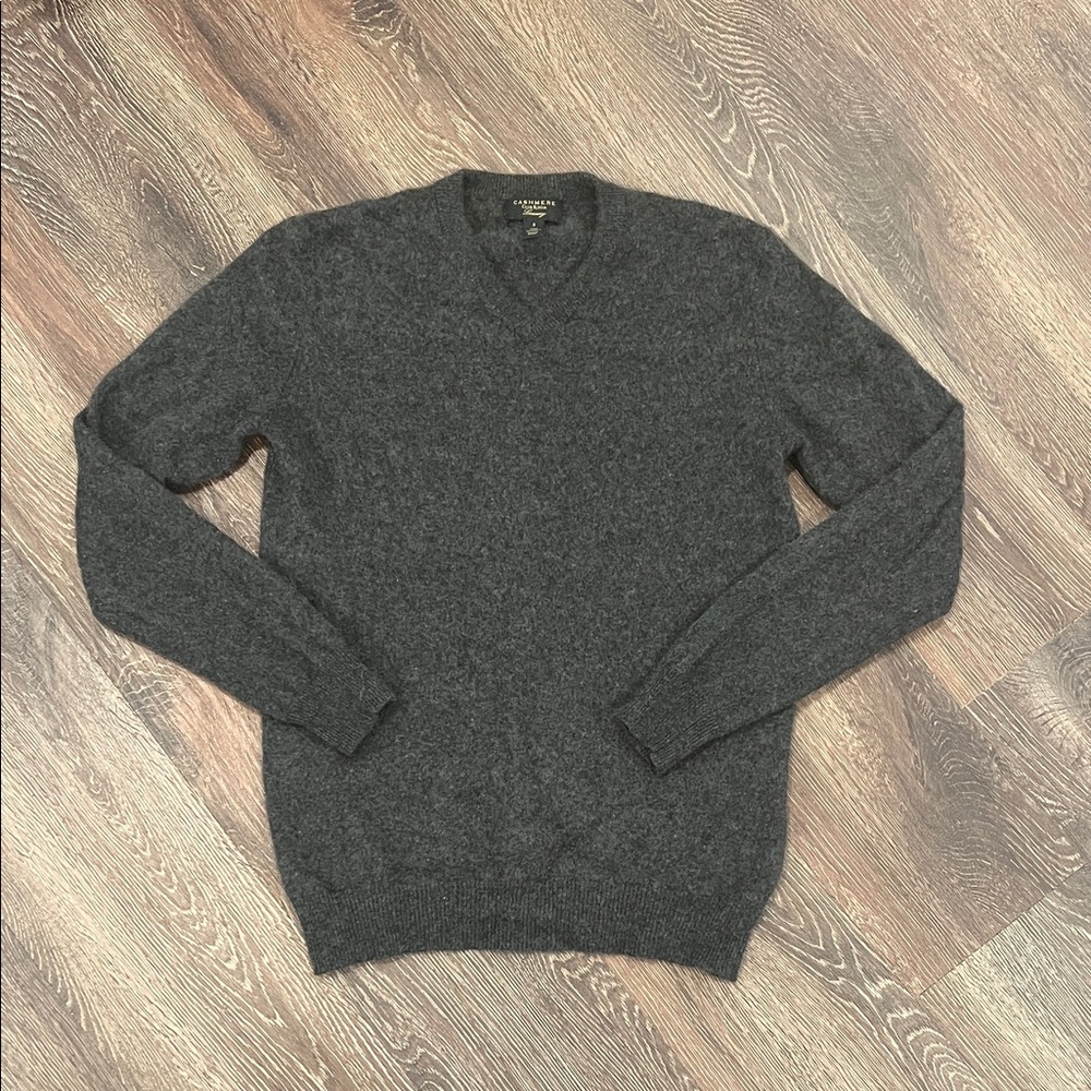 Cashmere Gray V-neck Sweater - small